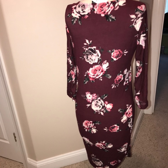 Dress - Picture 2 of 3